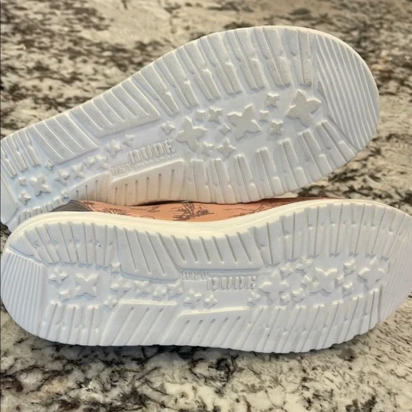 Hey Dude Pink Moccasins Casual Shoes - Picture 4 of 5